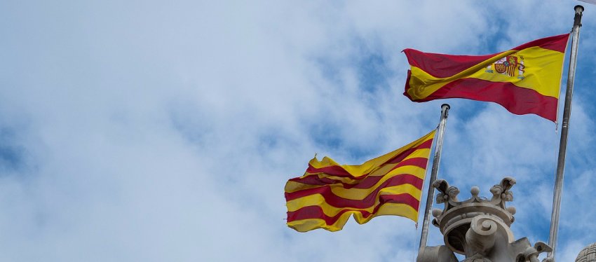 Bandera de España y Bandera de Cataluña