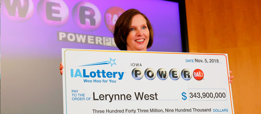Lerynne West, ganhadora da Powerball